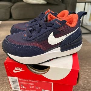 New in box Nike Waffle One